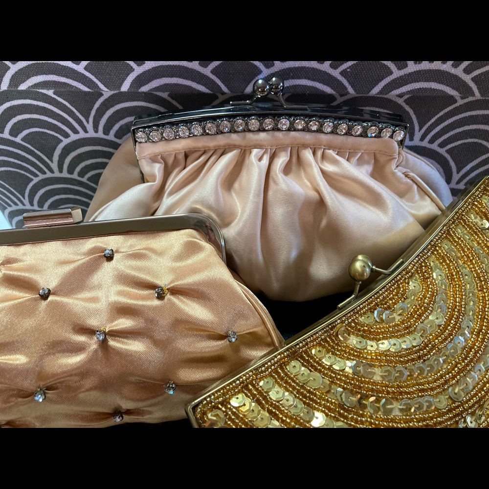 Evening/ Bridal clutches in creams and gold. Price is per clutch. Pick your fav